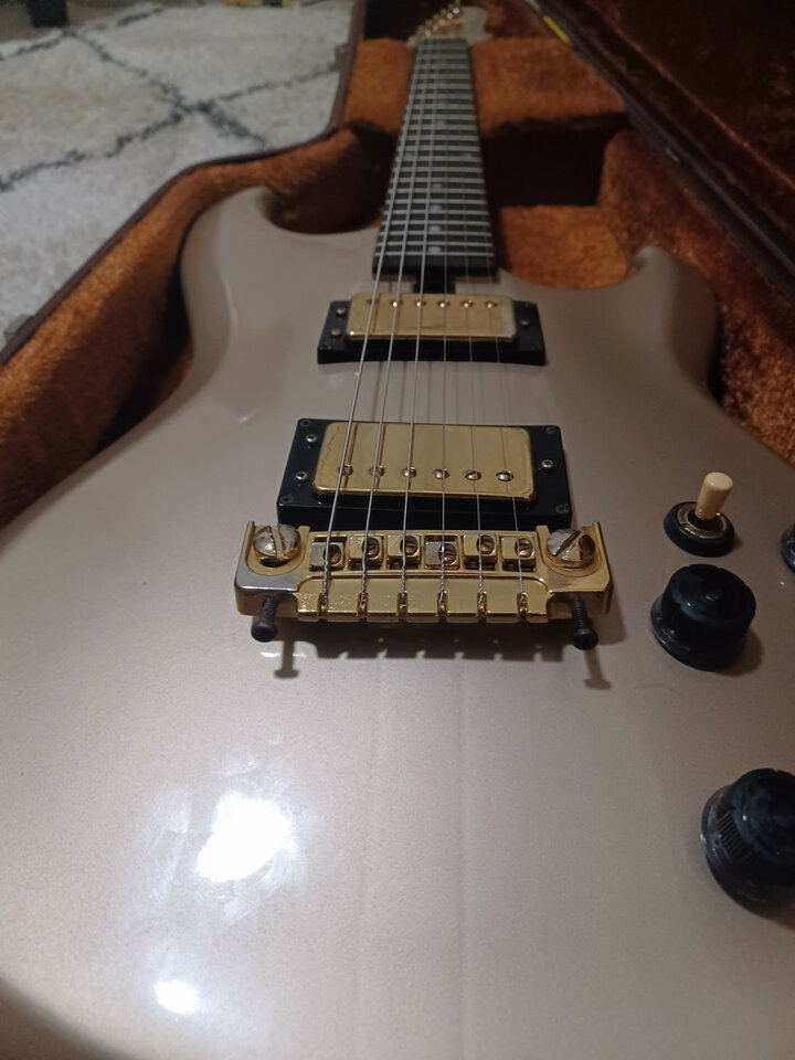 Ibanez Roadstar II RS1400 de 1983 MIJ