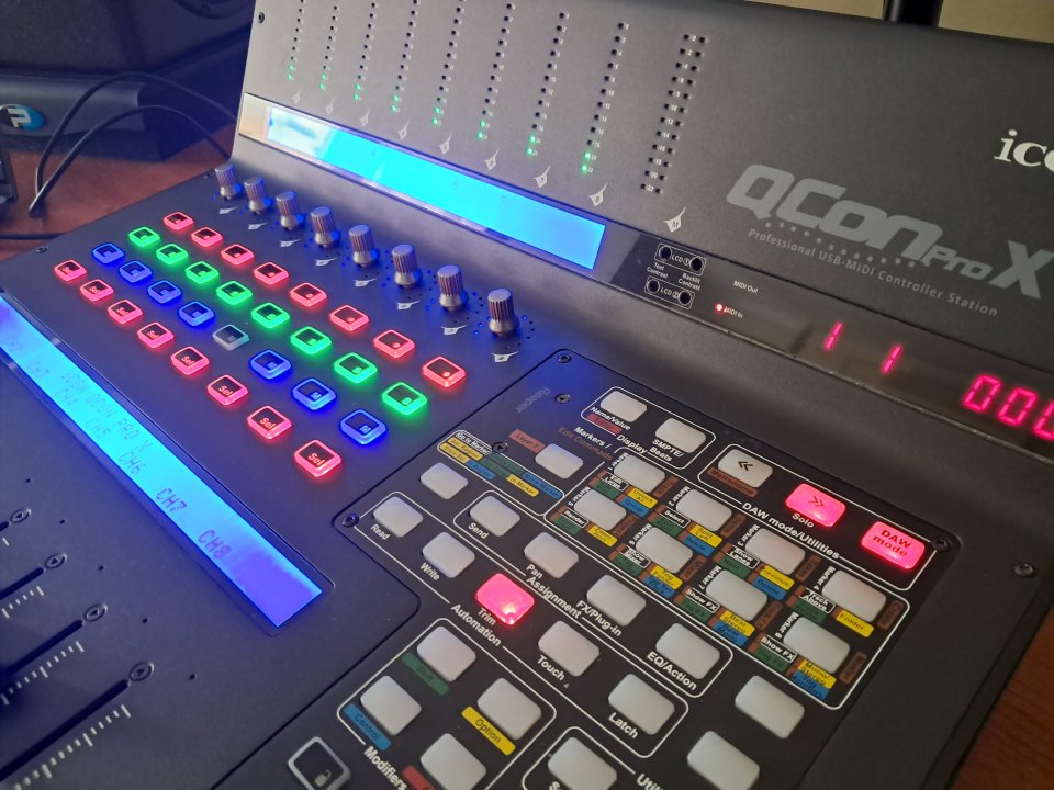 ICON QCON PRO X