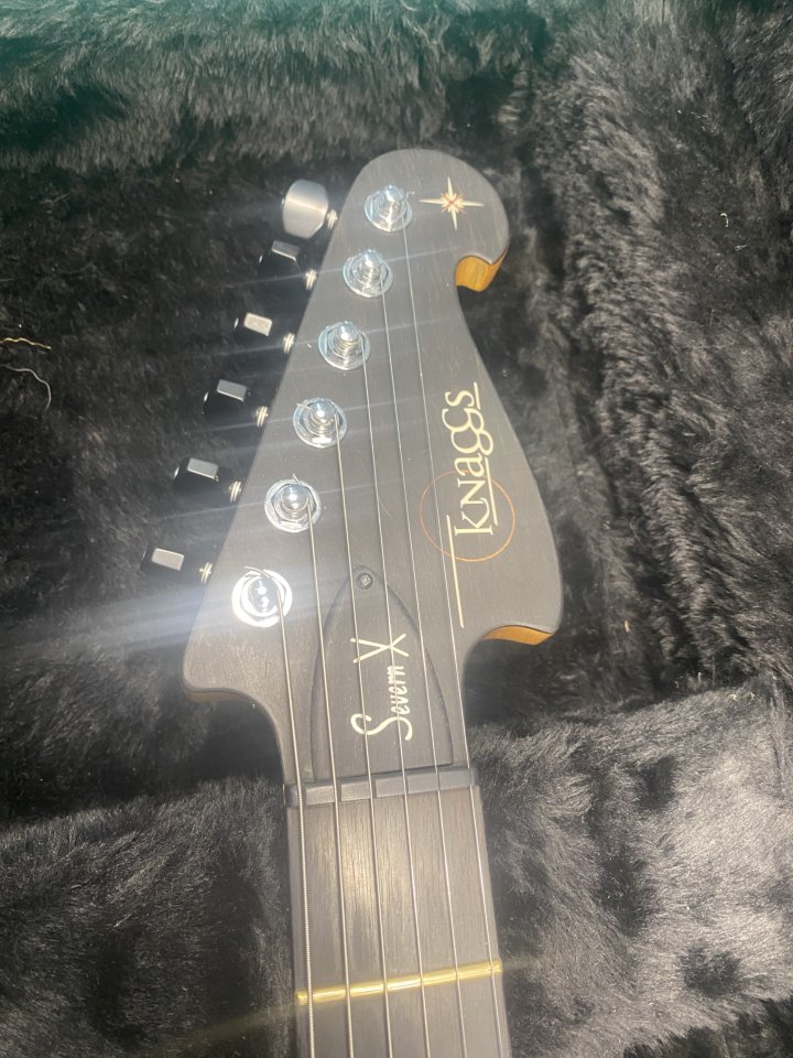 Guitarra knaggs severn t2 de segunda mano · Foto 4 de 9 · Illes Balears · 3500 €
