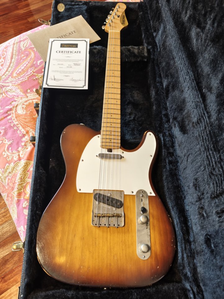 Friedman Vintage-T Classic Pine - 2-Tone Burst de segunda mano · Foto 1 de 7 · Cantabria · 2200 €
