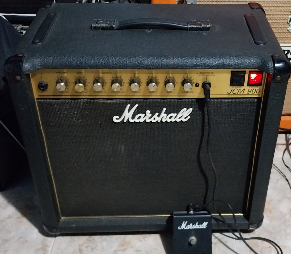 Marshall jcm900 High Gain mkIII Máster Volume 100w