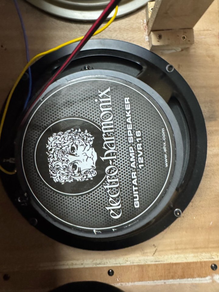 Egnater Rebel 20 + Framus FR212 CB 2x12 de segunda mano · Foto 9 de 9 · Madrid · 550 €