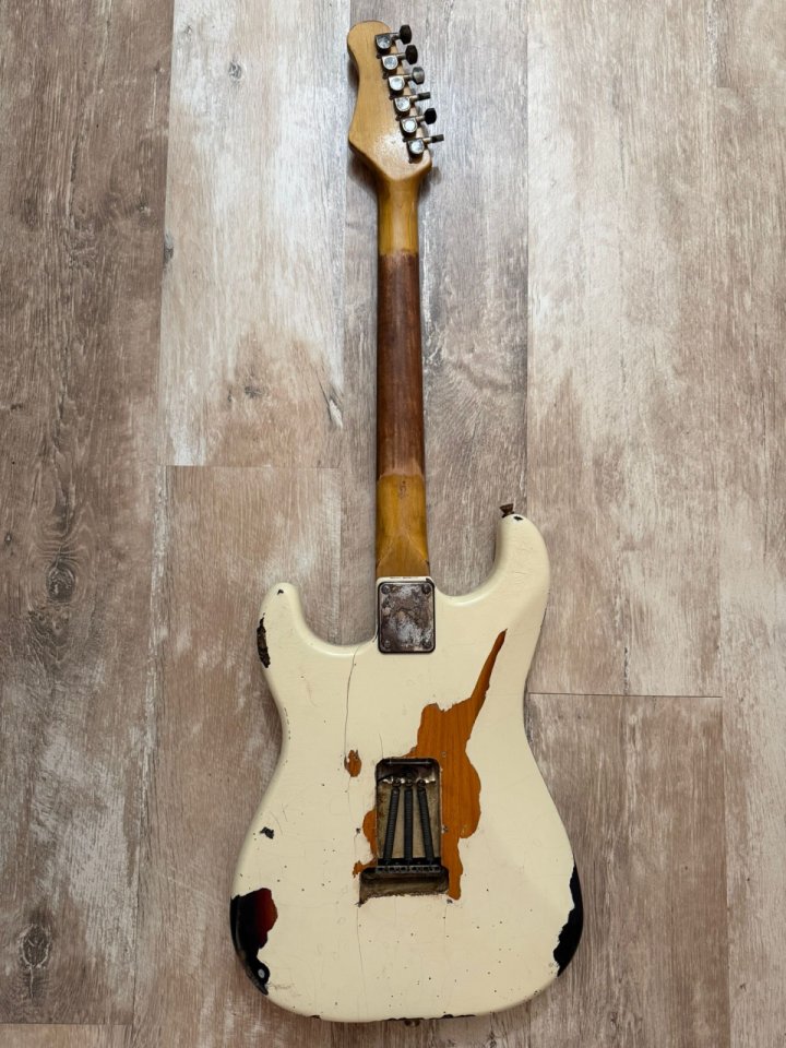 Stratocaster Relic por Destroy Vintage