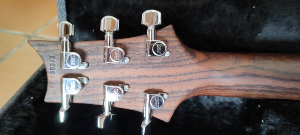 PRS Custom 24 Top10 Almond Burst de segunda mano · Foto 9 de 10 · Barcelona · 4150 €