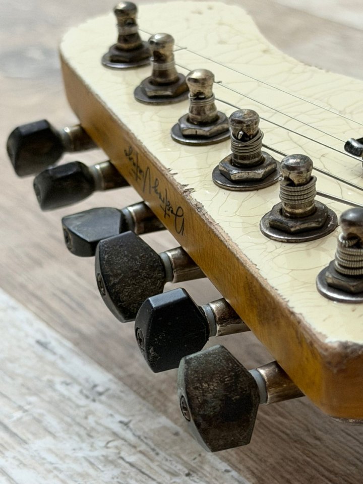 Stratocaster Relic por Destroy Vintage