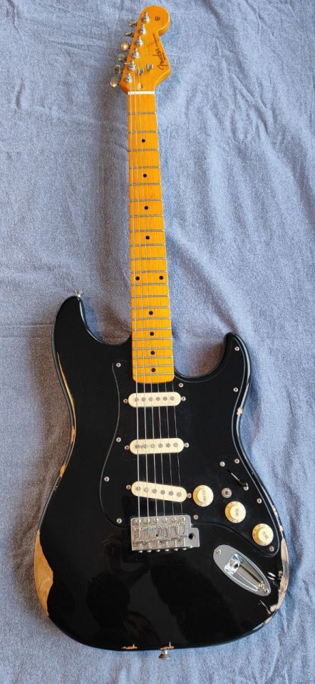 Guitarra Stratocaster Relic Negra