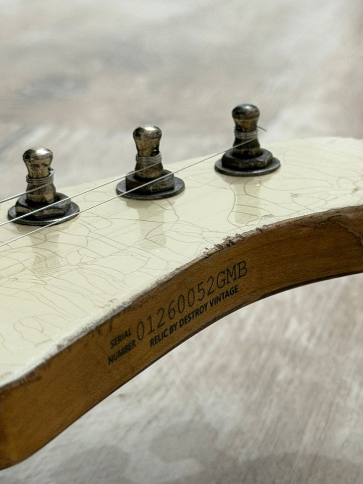 Stratocaster Relic por Destroy Vintage