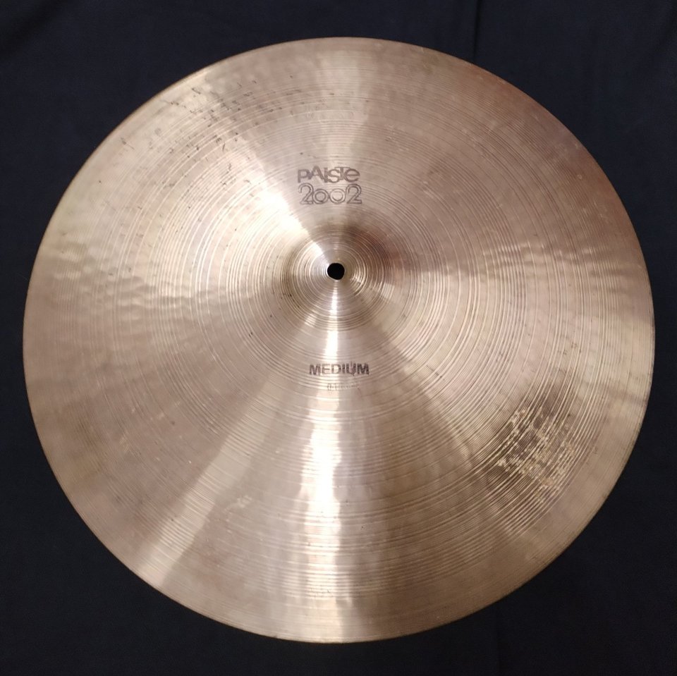 18" Paiste 2002 Medium del año 1970. de segunda mano · Foto 1 de 5 · Barcelona · 185 €