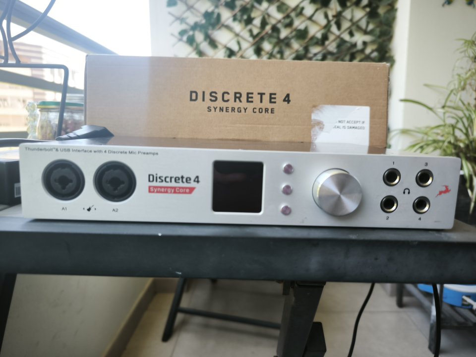 Antelope Discrete 4 tarjeta de audio de segunda mano · Foto 2 de 4 · Murcia · 390 €