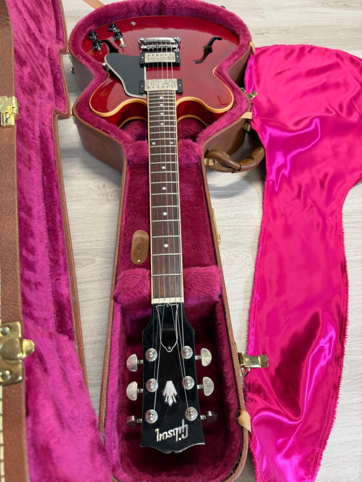 Gibson Es-335 Dot Reissue Cherry, Nickel Hardware, 2004. de segunda mano · Foto 5 de 10 · Castellón · 3000 €