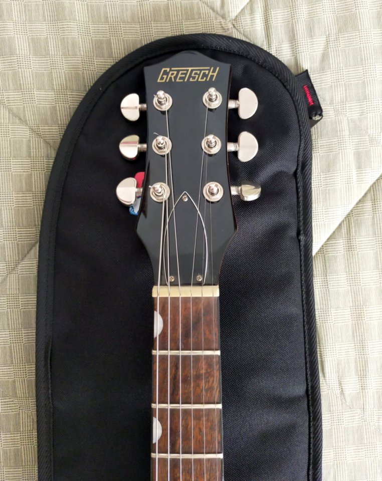 Gretsch G2210 Imperial Stain + Funda Gator de segunda mano · Foto 8 de 8 · Valencia · 165 €