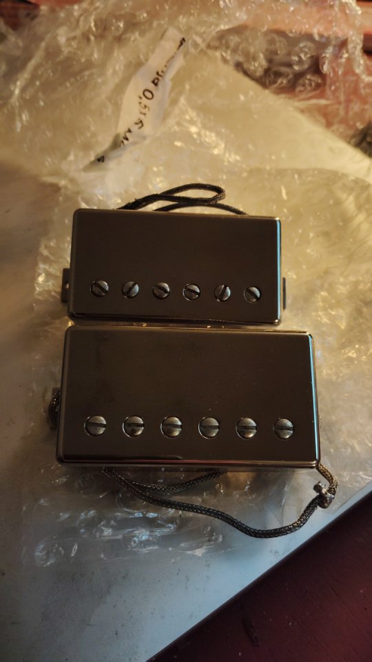 Gibson Burtsbucker Pro Set Nickel de segunda mano · Foto 1 de 3 · Barcelona · 180 €