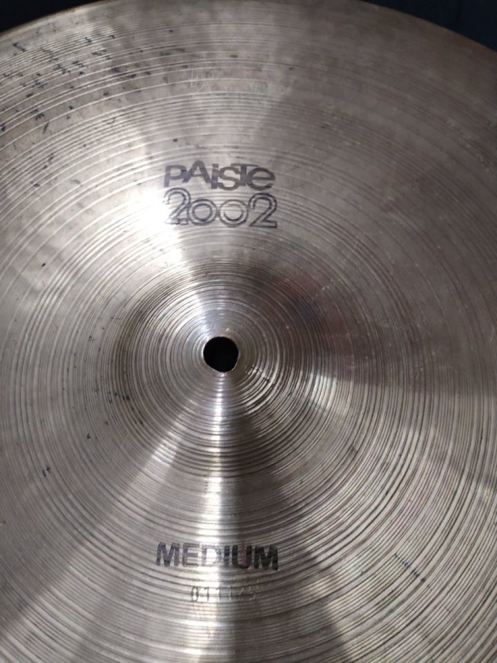 18" Paiste 2002 Medium del año 1970. de segunda mano · Foto 5 de 5 · Barcelona · 185 €