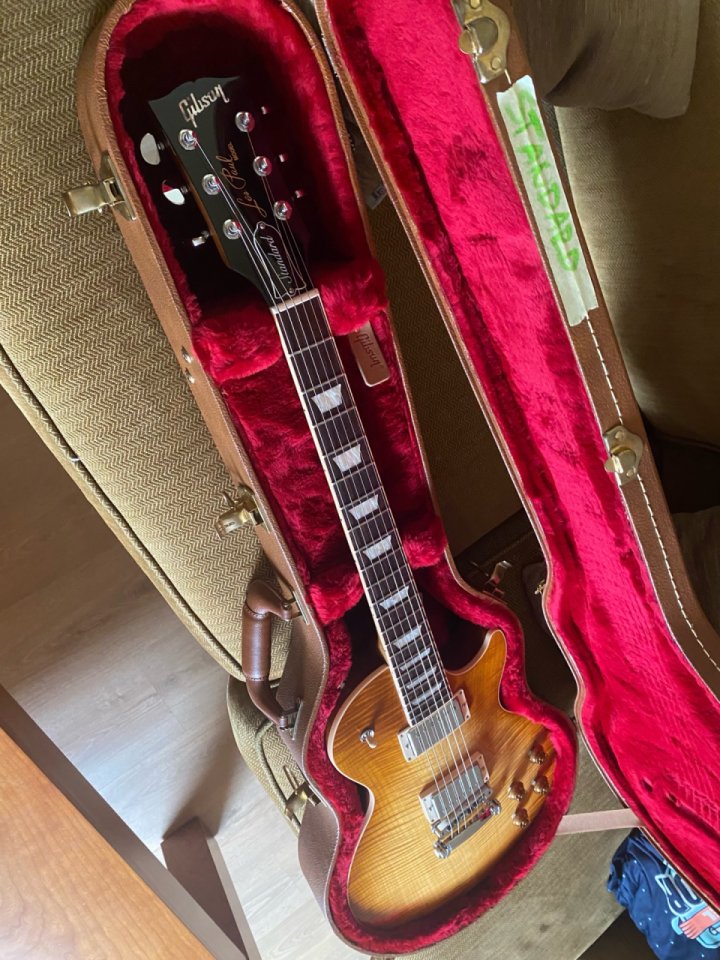 Gibson Les Paul 2017 Honeyburst de segunda mano · Foto 3 de 10 · Pontevedra · 1850 €