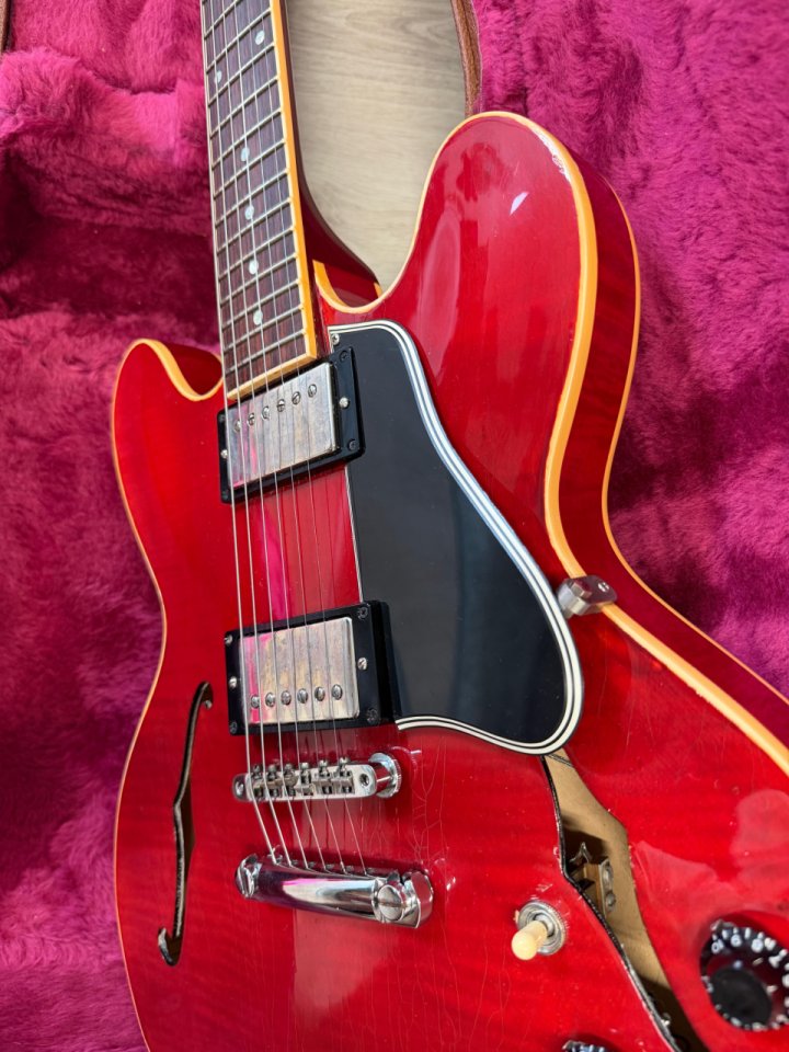 Gibson Es-335 Dot Reissue Cherry, Nickel Hardware, 2004. de segunda mano · Foto 7 de 10 · Castellón · 3000 €