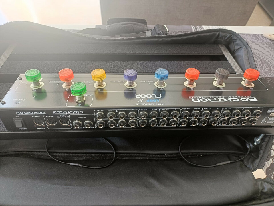 Pack Pedalera Rocktron Patchmate Loop floor 8 + soporte pedalera Spacehsip