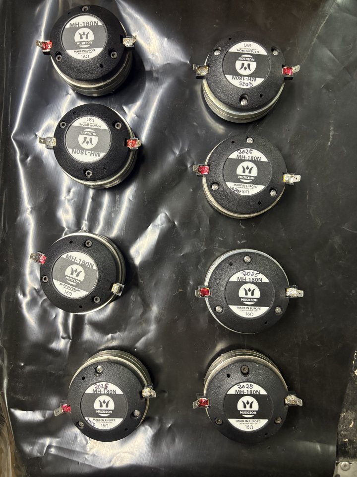 Vendo altavoces mh180n