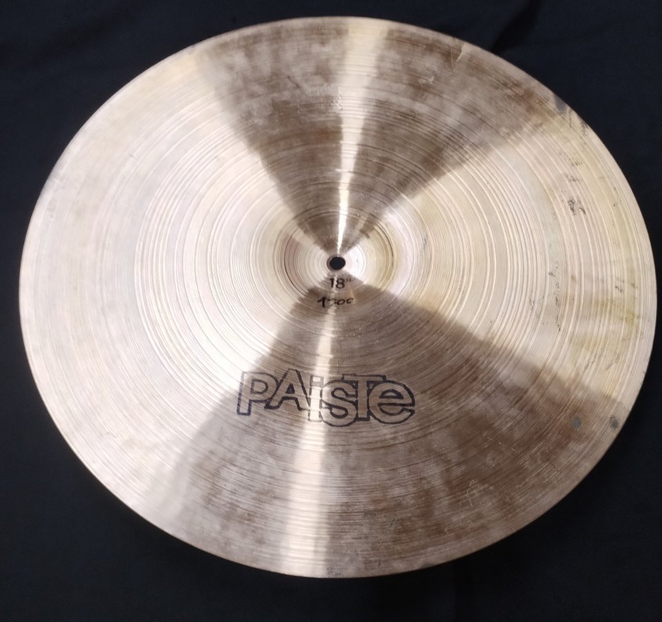 18" Paiste 2002 Medium del año 1979. de segunda mano · Foto 2 de 5 · Barcelona · 225 €
