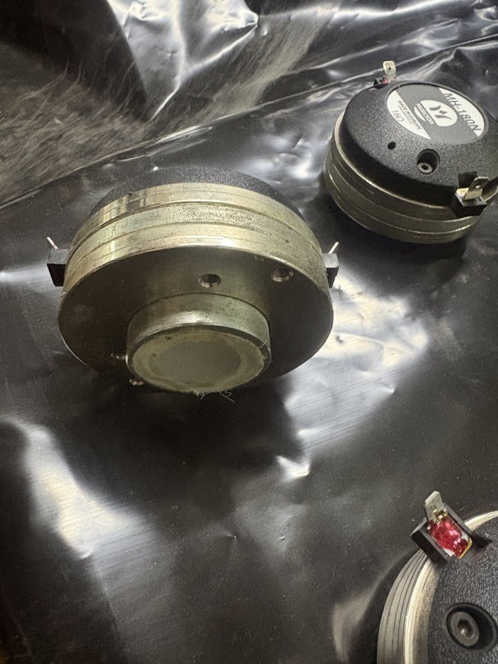 Vendo altavoces mh180n