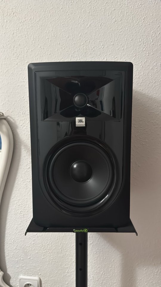 2 X monitor estudio JBL 306p mkii