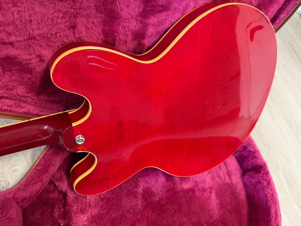 Gibson Es-335 Dot Reissue Cherry, Nickel Hardware, 2004. de segunda mano · Foto 8 de 10 · Castellón · 3000 €