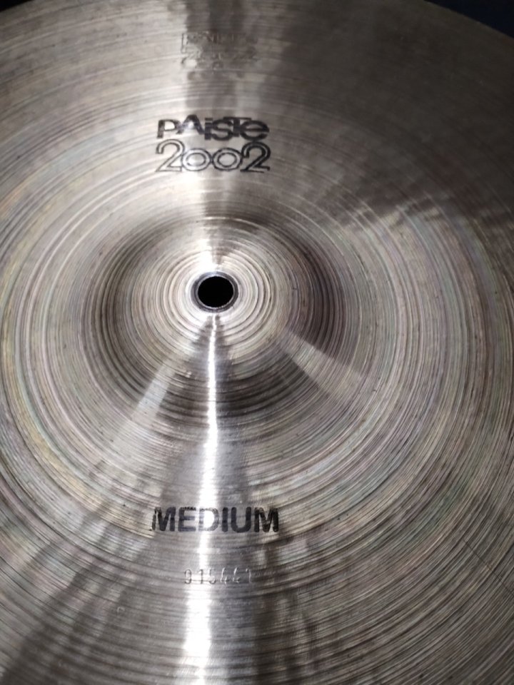 18" Paiste 2002 Medium del año 1979. de segunda mano · Foto 3 de 5 · Barcelona · 225 €