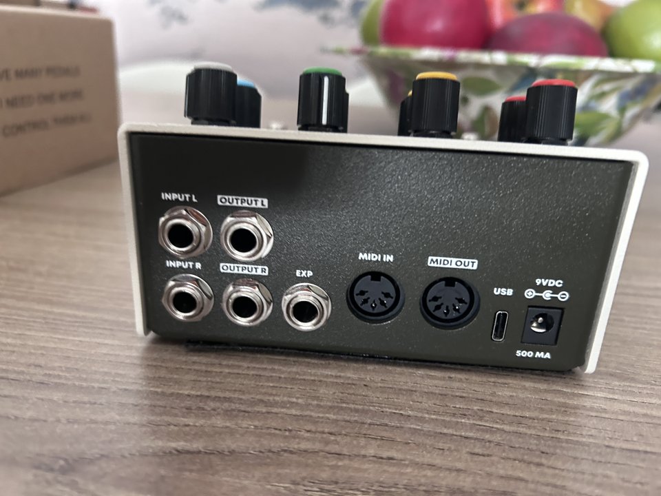 Hologram Chroma Console de segunda mano · Foto 2 de 2 · Madrid · 400 €