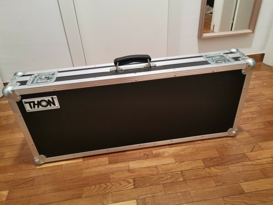 Flightcase para teclado Dave Smith Instruments Prophet REV2-8 o REV2-16