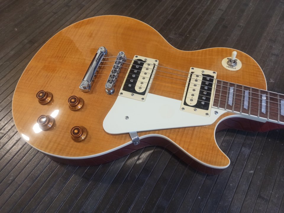 Tokai Les Paul Standard ALS68FZ LD de segunda mano · Foto 1 de 10 · Sevilla · 390 €