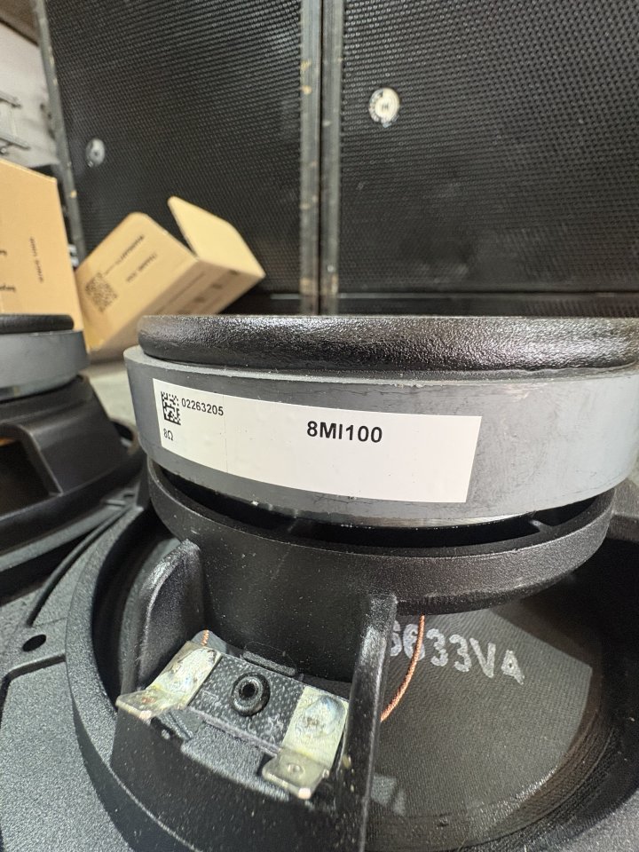Vendo pareja altavoces beyma 8MI100 a 8ohm