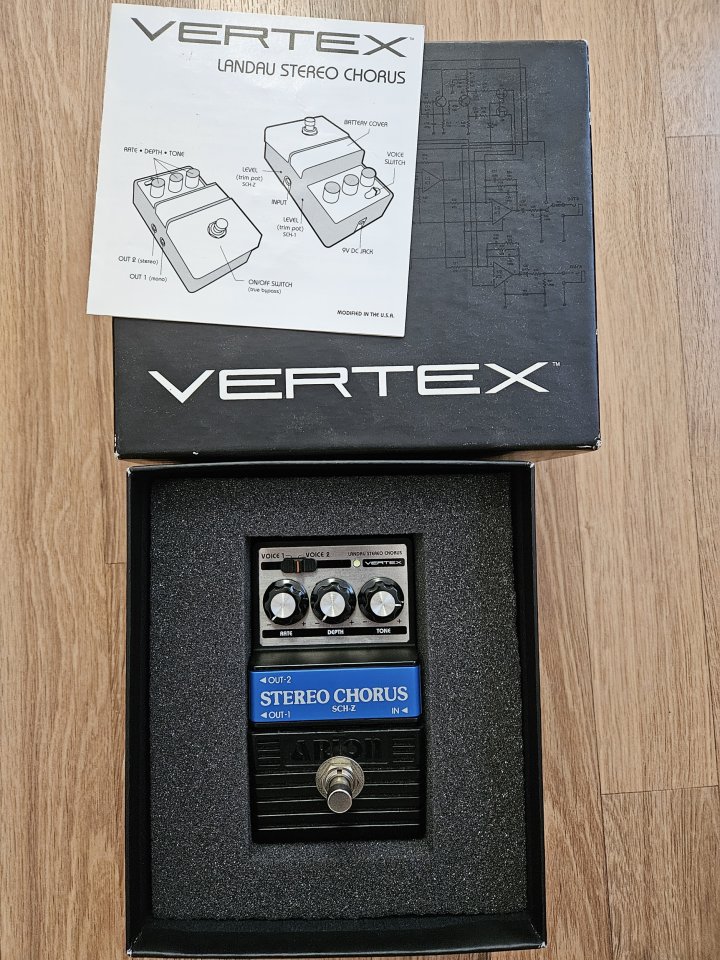Vertex Landau Stereo Chorus de segunda mano · Foto 3 de 3 · Pontevedra · 475 €