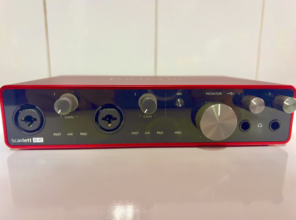 Focusrite Scarlett 8i6 3rd generación de segunda mano · Foto 2 de 4 · Granada · 145 €