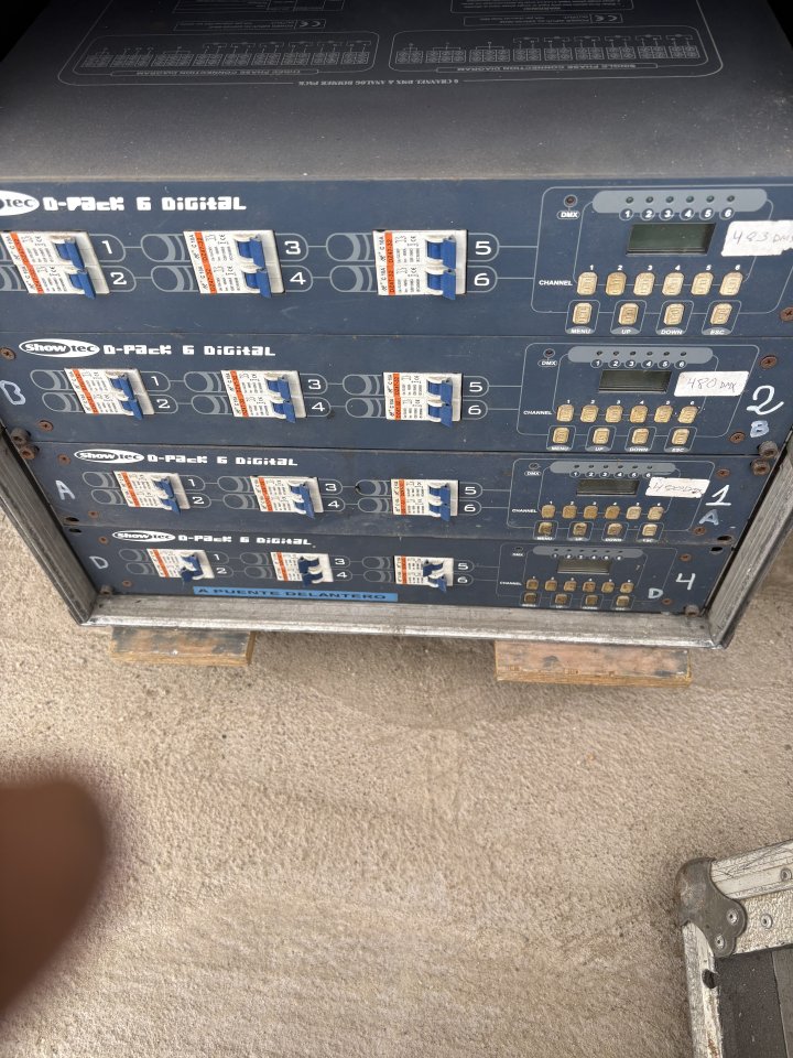 Dimmers 6 canales  diguital showtec