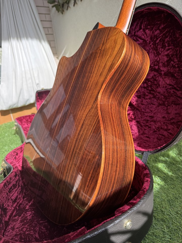 Taylor 714ce V-class