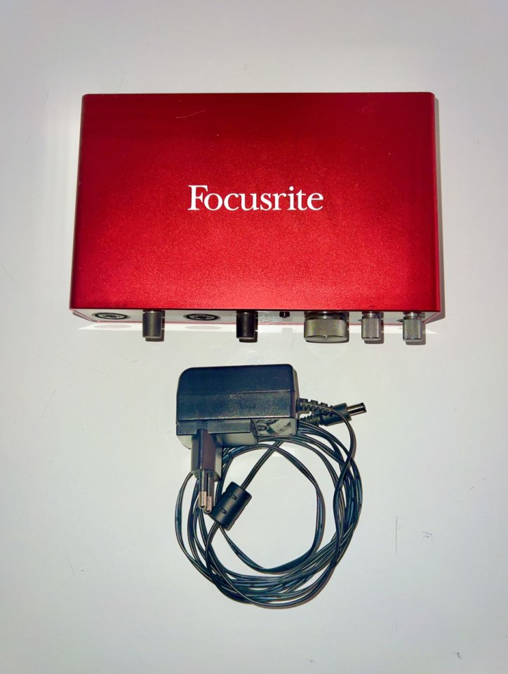 Focusrite Scarlett 8i6 3rd generación de segunda mano · Foto 4 de 4 · Granada · 145 €