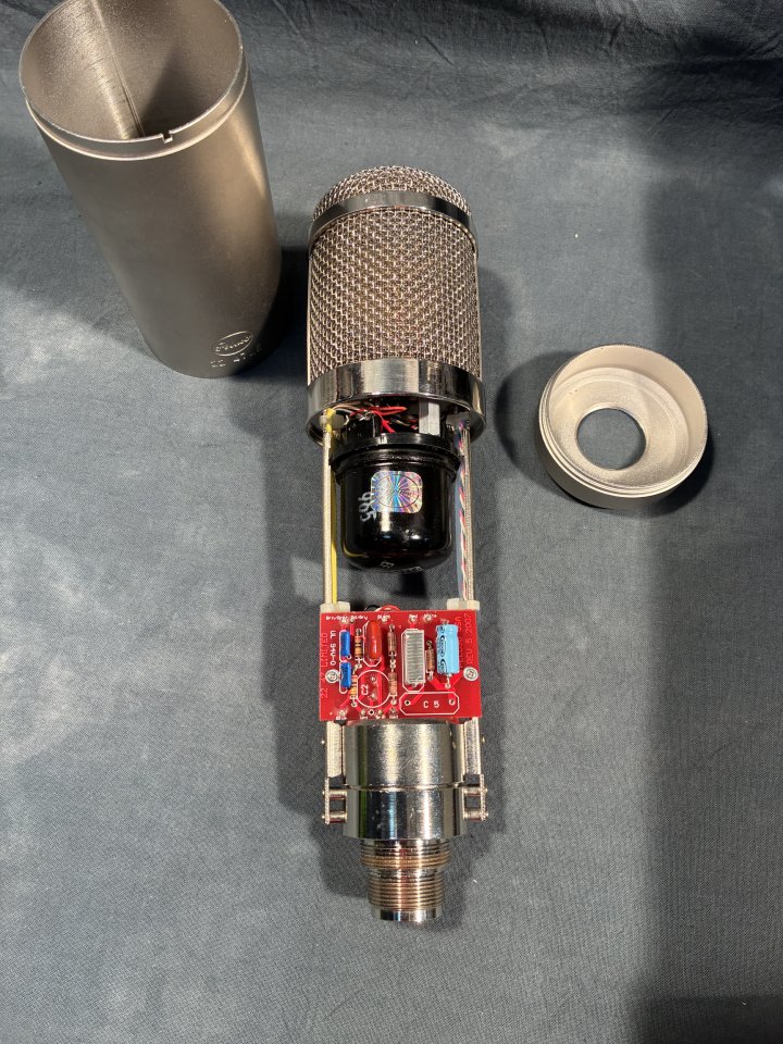 Micrófono de válvula Peluso 2247 LE (Limited Edition) + Kahayan Mod. de segunda mano · Foto 9 de 9 · Lleida · 1700 €