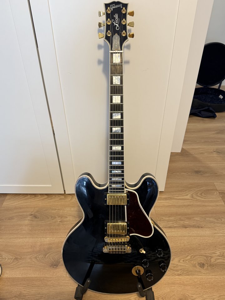 GIBSON LUCILLE 2004 (Ébano)