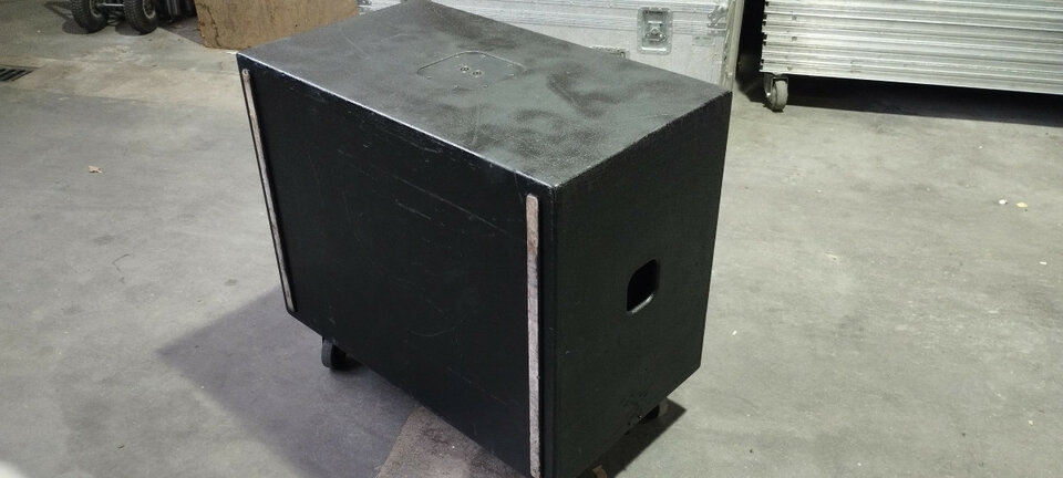 Equipo de sonido Wave From con etapas yamaha