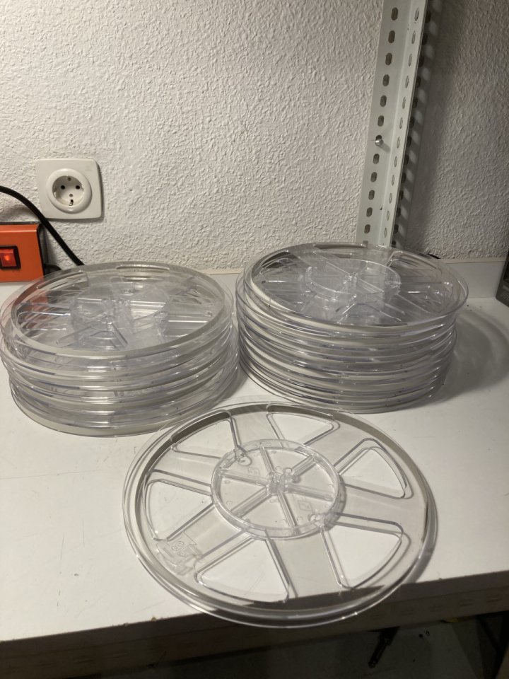 Bobinas para cinta magnética de 1/4 de pulgada (42 unidades) de segunda mano · Madrid · 100 €