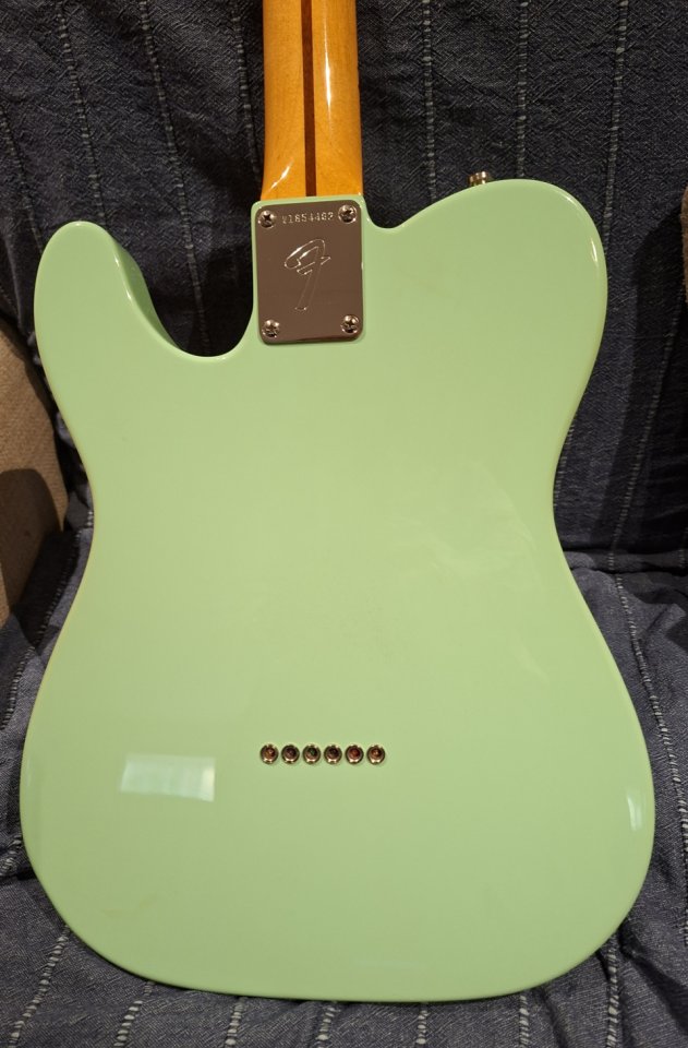 Fender Telecaster Thinline de segunda mano · Foto 2 de 8 · Madrid · 1900 €