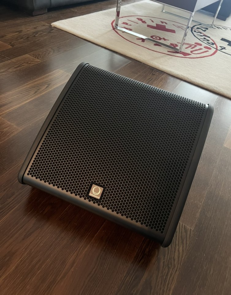 Altavoz Turbosound monitor/Pa FLASHLINE TFM122M de segunda mano · Foto 1 de 5 · Huesca · 495 €