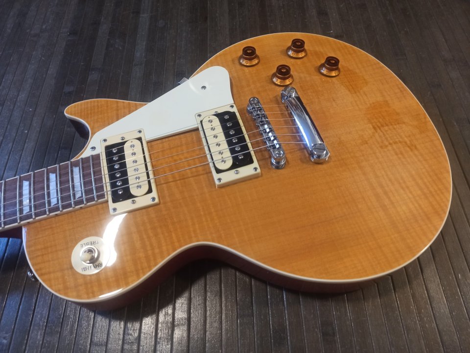 Tokai Les Paul Standard ALS68FZ LD de segunda mano · Foto 9 de 10 · Sevilla · 390 €