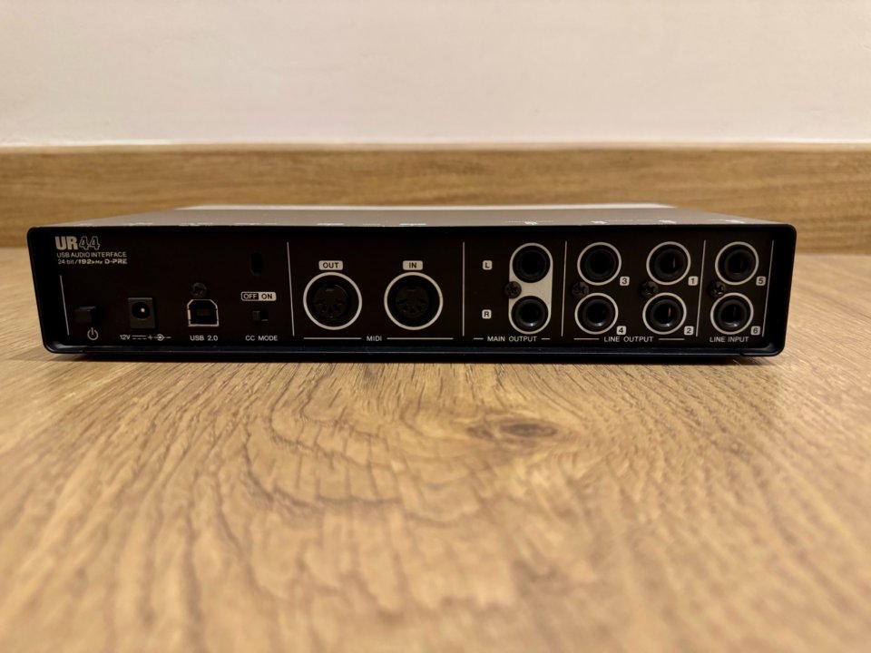 Steinberg UR44 Interfaz de Audio USB de segunda mano · Foto 4 de 10 · Murcia · 145 €