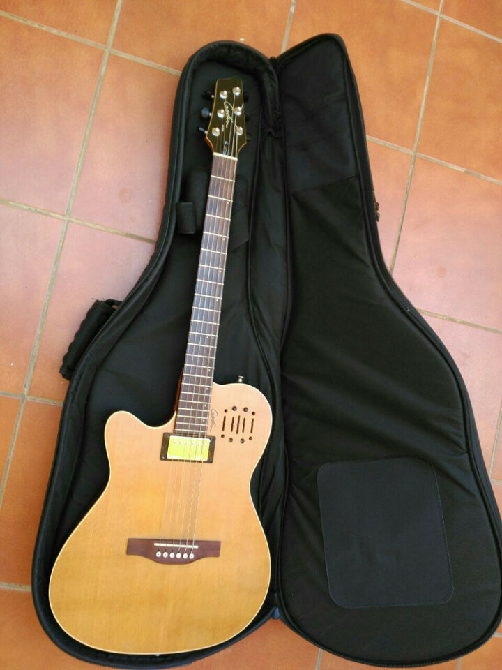 Guitarra Godin A6 ultra para zurdos de segunda mano · Foto 3 de 9 · Madrid · 1100 €