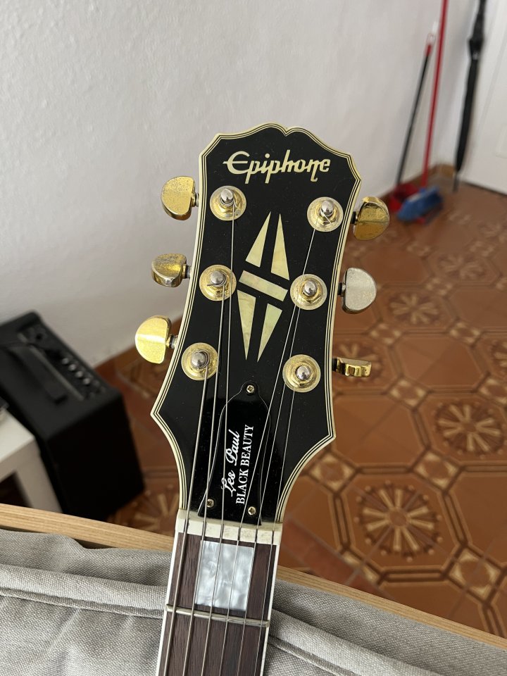Les Paul Custom Black Beauty de segunda mano · Foto 5 de 8 · Granada · 530 €