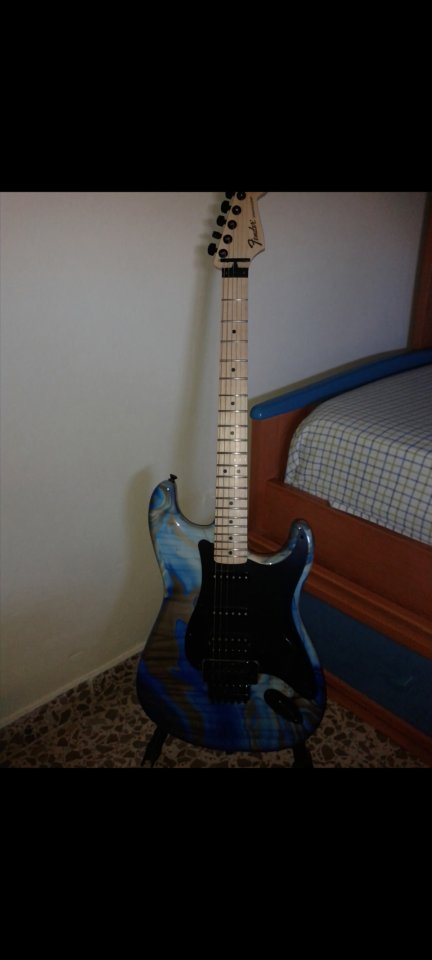 Fender FSR (Fender Special Run) Standard Telecaster “Blue Swirl” de 2013 de segunda mano · Huelva · 600 €