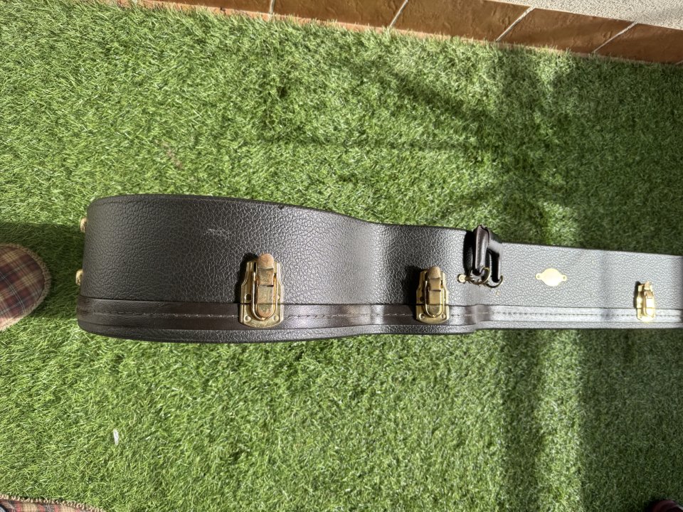 Taylor 714ce V-class