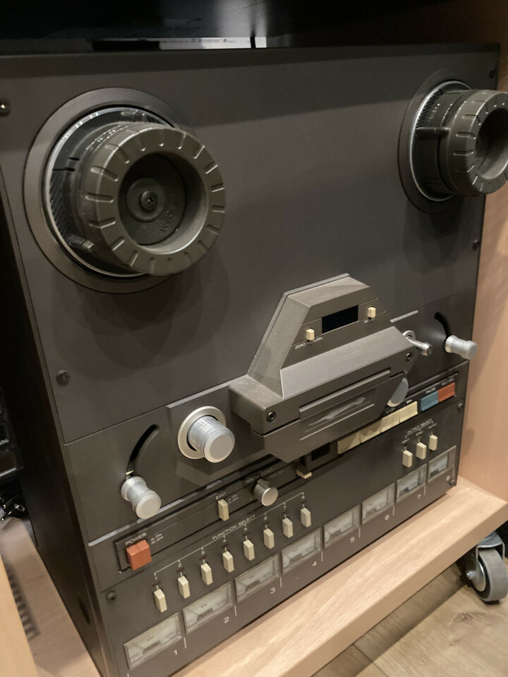 TASCAM 38 + Dbx DX-4D + Extras.