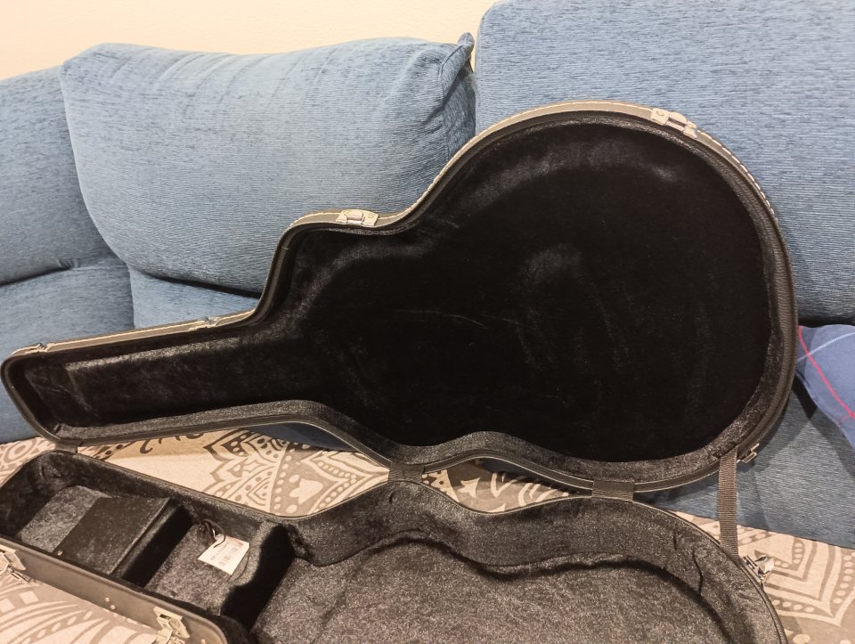 Estuche thomman semihollow tipo 335