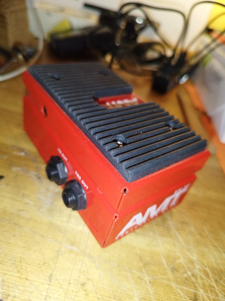 Pedal de expresión AMT EX-50 de segunda mano · Foto 3 de 4 · Lleida · 40 €